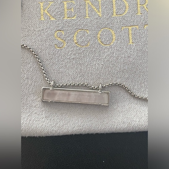 Kendra Scott Leanor Rose Quartz and Silver Pendant Necklace - Picture 5 of 12